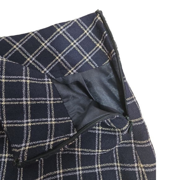 Pendleton Petite Navy Plaid Virgin Wool Skirt Size 12 - Picture 6 of 9